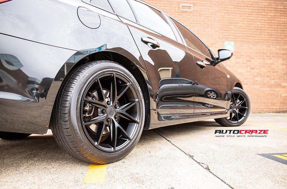 HOLDEN ASTRA  5 STUD  MISANO MATTE BLACK
